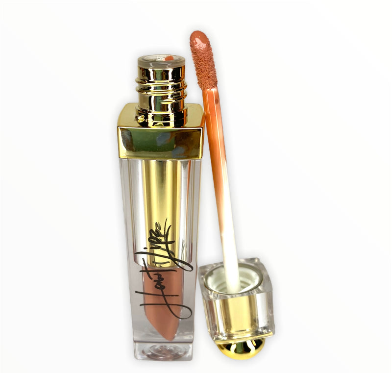 Exclusive - Hawt Lipz